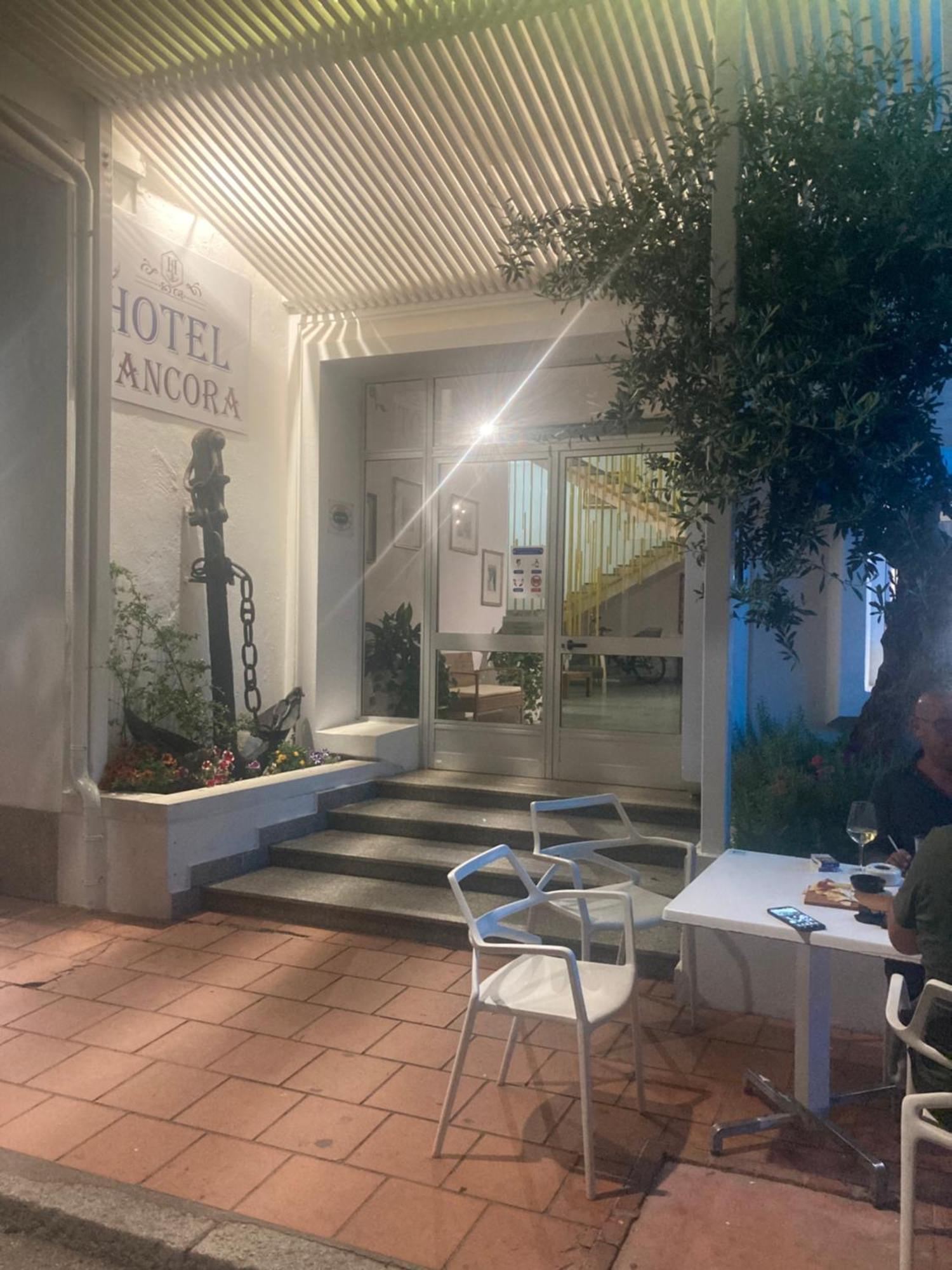 L'ancora Hotel